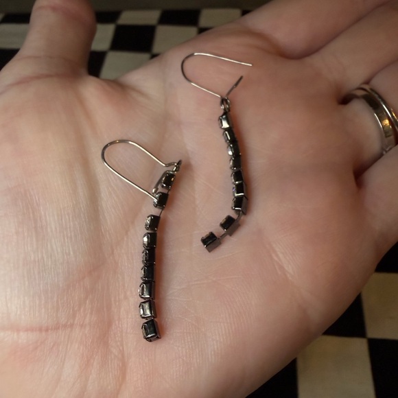 “Classic Bling” Rhinestone Dangle Earrings - Picture 5 of 7